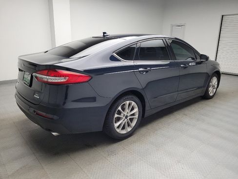 Used 2020 Ford Fusion SE FWD image 9