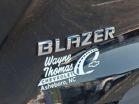 Used 2024 Chevrolet Blazer LT w/ Convenience Package FWD image 30