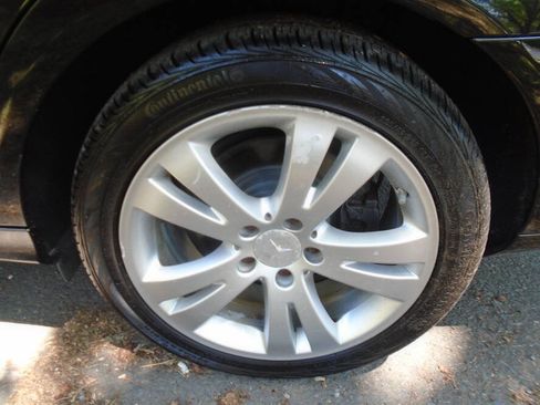 Used 2009 Mercedes-Benz C 300 Sedan image 30