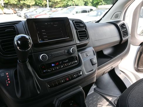 Used 2025 RAM ProMaster 2500 w/ U-Haul Equipment Group FWD image 14