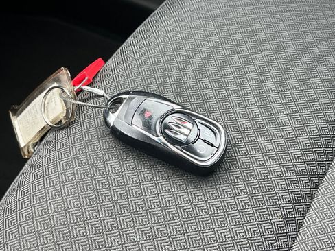 Used 2025 Buick Encore GX Preferred FWD image 21