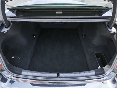 Used 2024 BMW 740i RWD image 26