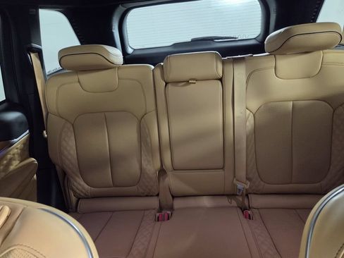 Used 2024 Jeep Grand Cherokee Summit AWD/4WD image 25