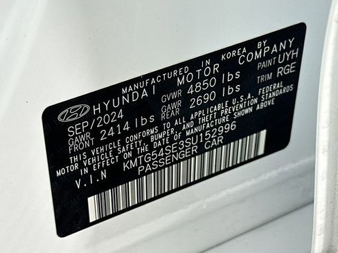 Certified 2025 Genesis G70 3.3T Advanced w/ Sport Prestige Package image 33