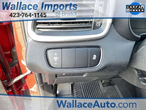 Used 2018 Kia Sorento LX image 18