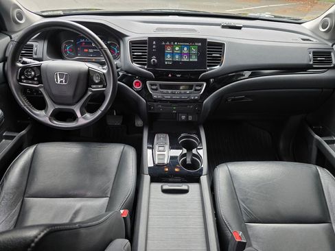 Used 2019 Honda Pilot Touring image 12