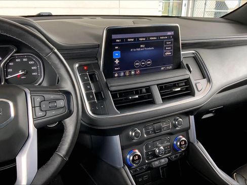 Used 2021 GMC Yukon SLT w/ SLT Luxury Plus Package RWD image 7