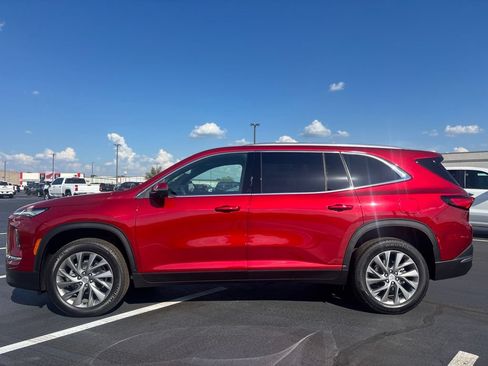 Used 2026 Buick Enclave Preferred w/ Power Package FWD image 3