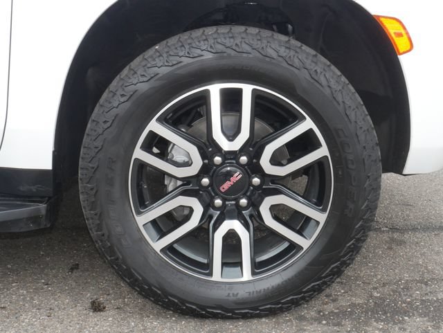 Used 2023 GMC Yukon AT4 w/ LPO, Floor Liner Package AWD/4WD image 13