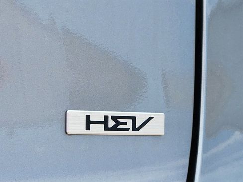 New 2025 Kia Niro EX Touring image 8