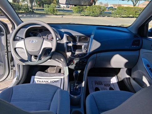 Used 2017 Hyundai Accent SE image 12