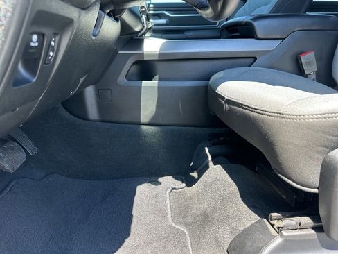 Used 2023 RAM 1500 Big Horn AWD/4WD image 30