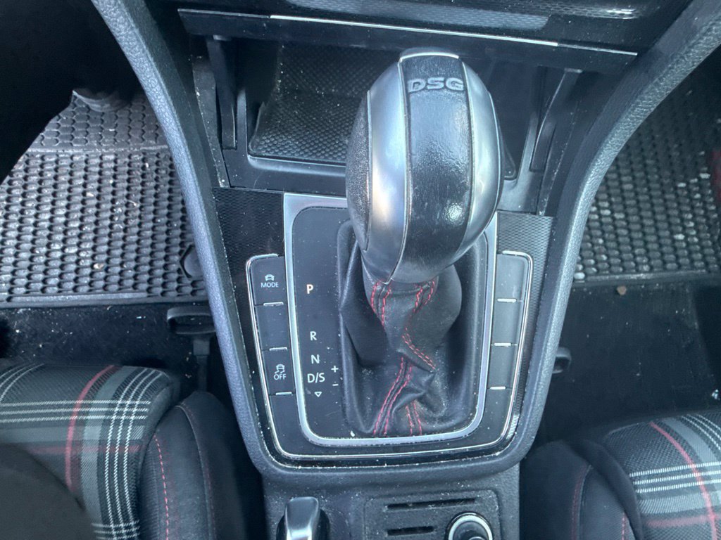Used 2017 Volkswagen GTI S FWD image 17