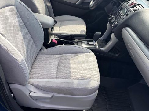 Used 2014 Subaru Forester 2.5i Premium w/ All-Weather Package AWD/4WD image 27