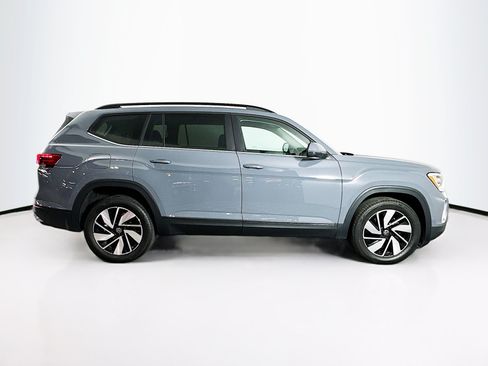 Used 2025 Volkswagen Atlas SE AWD/4WD image 10