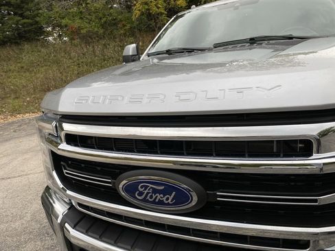 Certified 2022 Ford F350 Lariat w/ Tremor Off-Road Package image 52