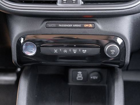 Used 2024 Ford Escape Active w/ Tech Pack #1 AWD/4WD image 25