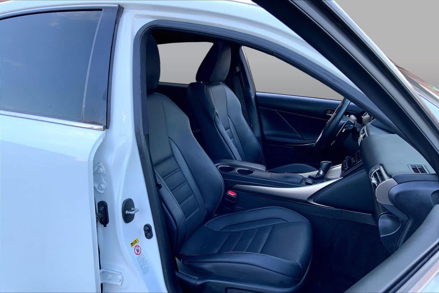 Used 2014 Lexus IS 350 w/ F Sport Package RWD image 9