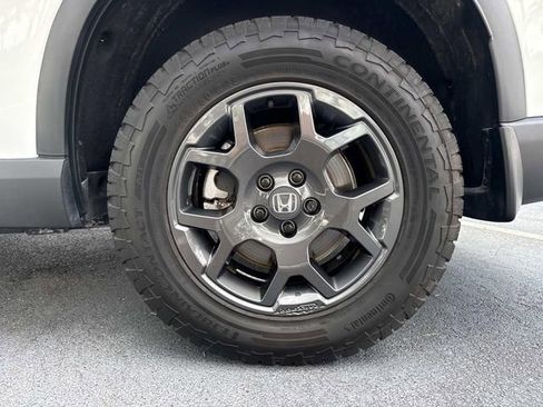Certified 2025 Honda Pilot TrailSport image 11