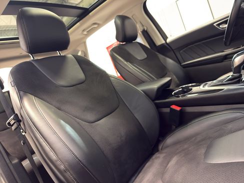 Used 2017 Ford Edge Sport w/ Technology Package image 23