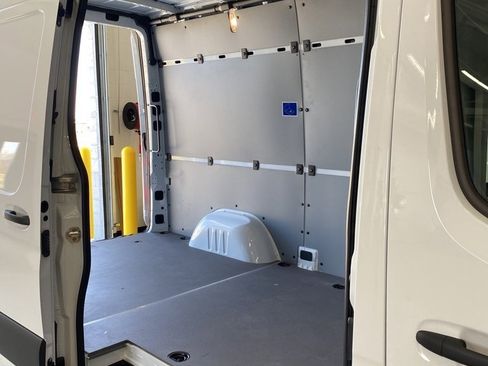 New 2025 Mercedes-Benz Sprinter 2500 image 4