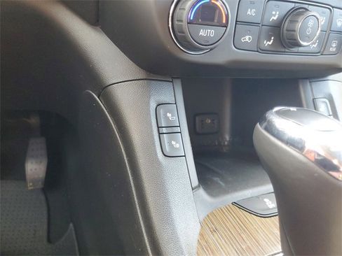 Used 2017 GMC Acadia SLE w/ Driver Alert Package I image 23