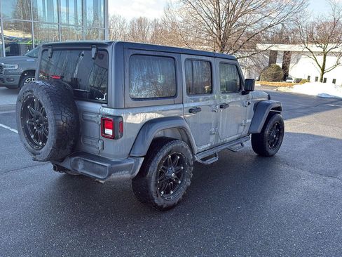 Used 2019 Jeep Wrangler Unlimited Sport S image 4