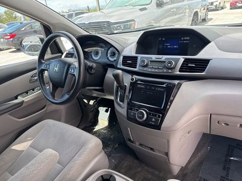Used 2015 Honda Odyssey EX image 11