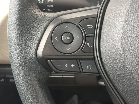 Certified 2022 Toyota Corolla LE w/ LE Convenience Package image 22