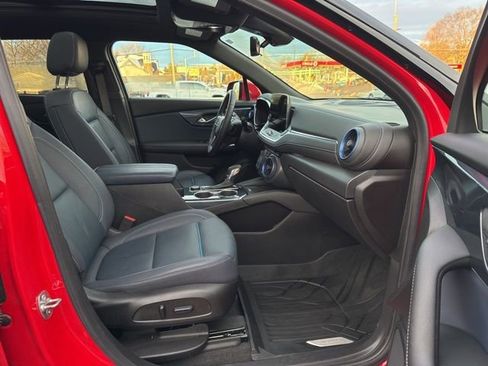 Used 2023 Chevrolet Blazer RS w/ Driver Confidence II Package image 9