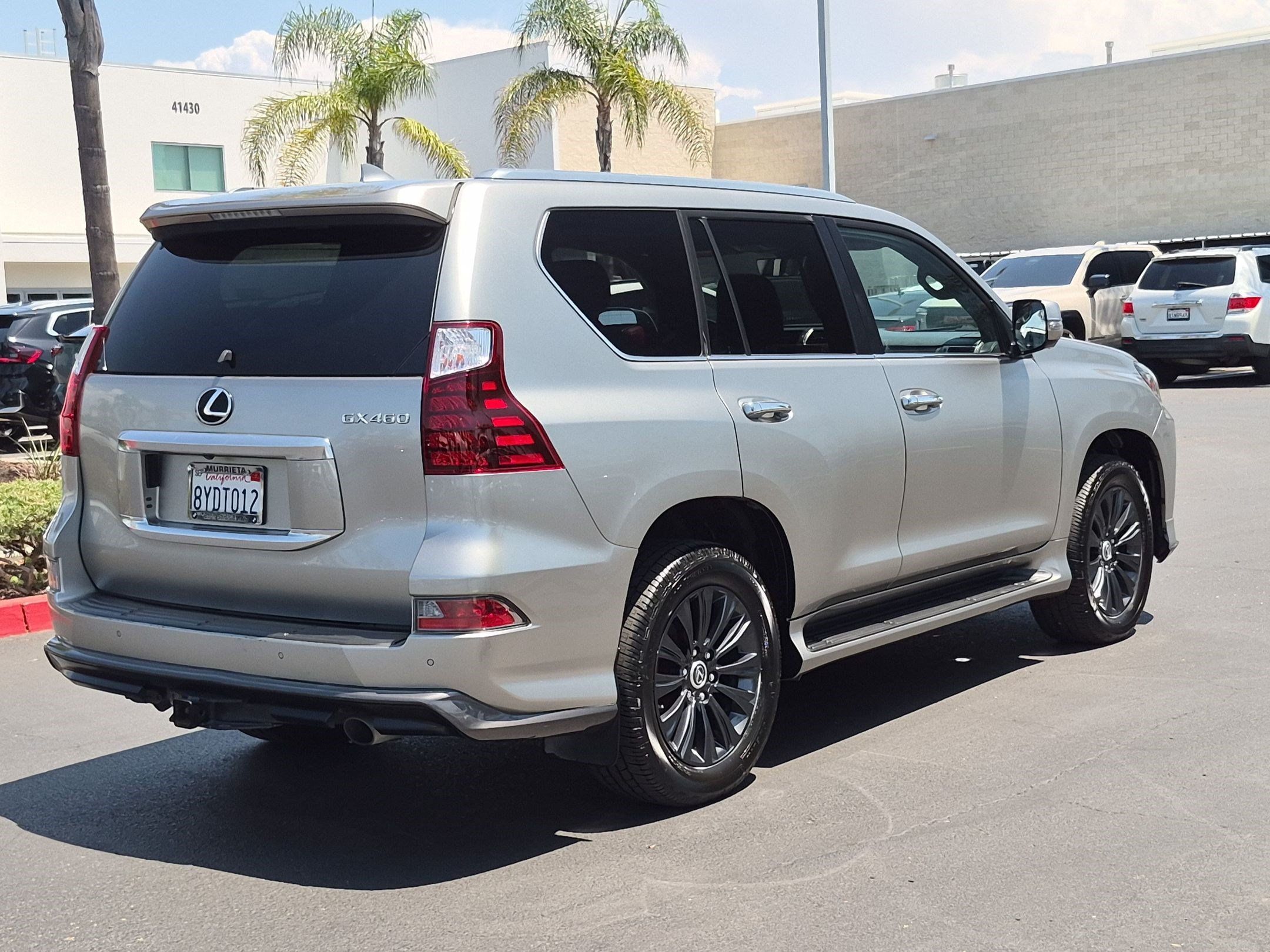 Used 2021 Lexus GX 460 Luxury w/ Sport Design Package AWD/4WD image 10