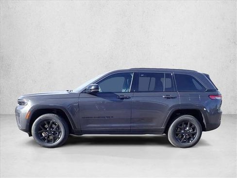 New 2026 Jeep Grand Cherokee Altitude AWD/4WD image 2