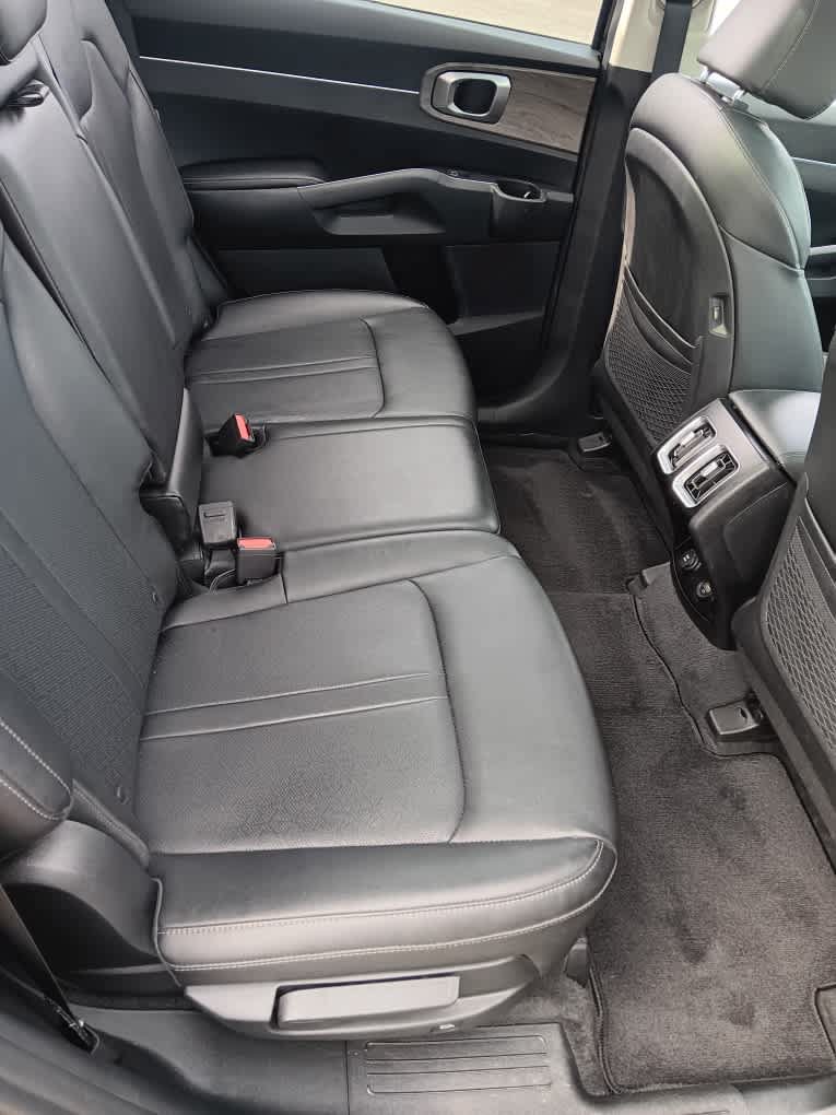 Used 2022 Kia Sorento S w/ Panoramic Sunroof Package AWD/4WD image 14