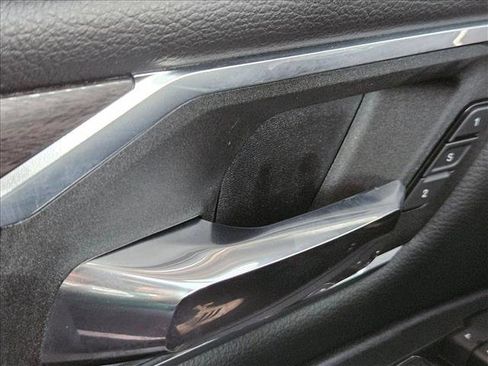 Used 2025 RAM 1500 Laramie w/ Sport Appearance Package image 16