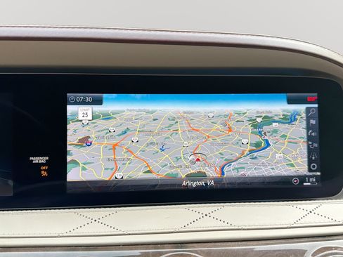 Used 2018 Mercedes-Benz S 560 4MATIC Sedan image 20