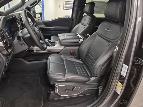 New 2025 Ford F150 Platinum image 15