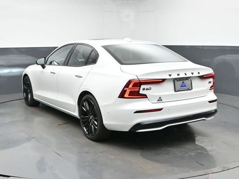 Used 2024 Volvo S60 B5 Plus w/ Climate Package FWD image 8
