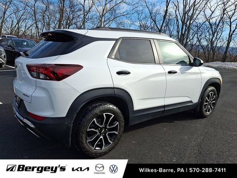 Used 2021 Chevrolet TrailBlazer ACTIV w/ Sun and Liftgate Package image 8