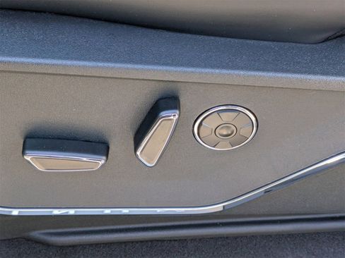 New 2025 Ford F150 Lightning Platinum image 22