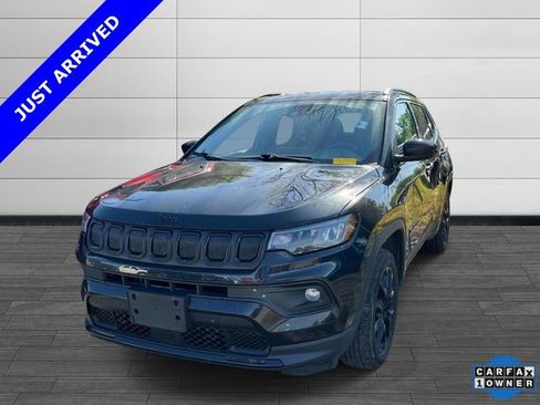 Used 2022 Jeep Compass Latitude w/ Convenience Group AWD/4WD image 5
