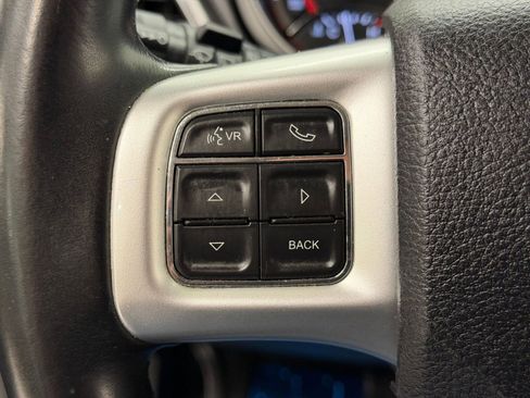Used 2019 Dodge Journey SE w/ Connectivity Group FWD image 23
