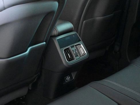 Used 2025 Maserati Grecale Modena image 18