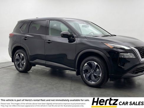 Used 2025 Nissan Rogue SV FWD image 1