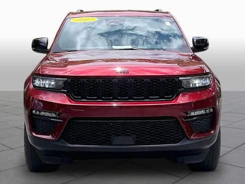 Used 2024 Jeep Grand Cherokee Limited w/ Black Appearance Package RWD image 4