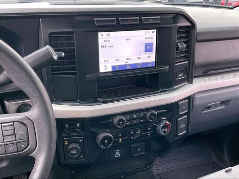 Used 2024 Ford F550 4x4 SuperCab Super Duty image 17