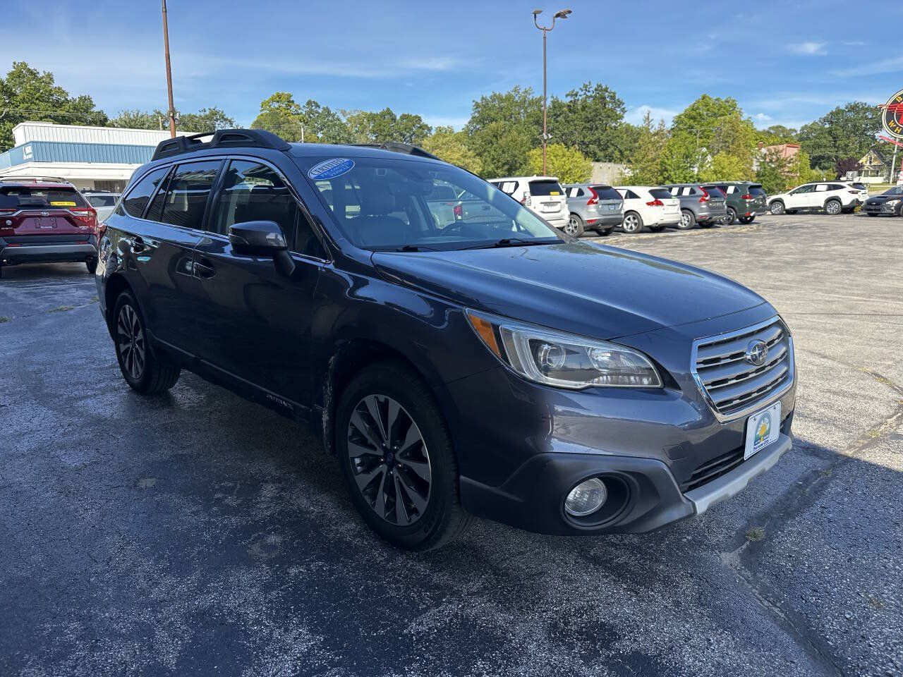 Used 2017 Subaru Outback 2.5i Limited AWD/4WD image 20