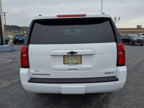 Used 2020 Chevrolet Suburban Premier image 7