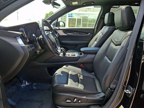 Certified 2020 Cadillac XT6 Premium Luxury AWD/4WD image 14