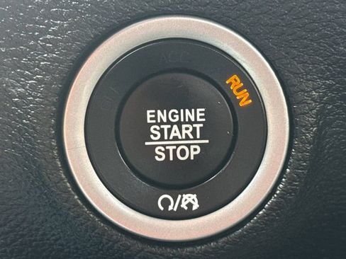 Used 2018 Dodge Challenger SXT Plus RWD image 31