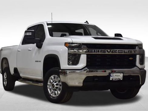 Used 2021 Chevrolet Silverado 2500 LT image 1